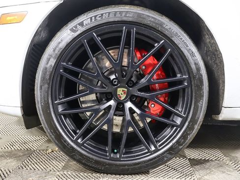Used 2024 Porsche Macan GTS image 20