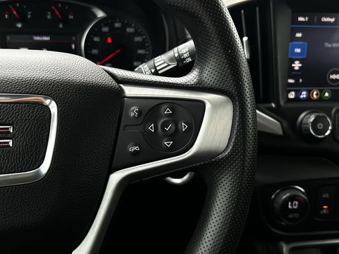 Used 2024 GMC Terrain SLE w/ Driver Convenience Package FWD image 15
