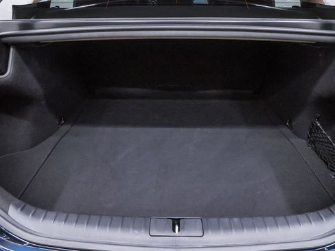Certified 2022 Genesis G70 3.3T RWD image 30