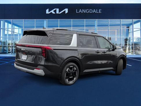 New 2026 Kia Carnival EX image 4