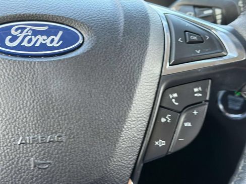 Used 2022 Ford Edge SEL w/ Convenience Package AWD/4WD image 10