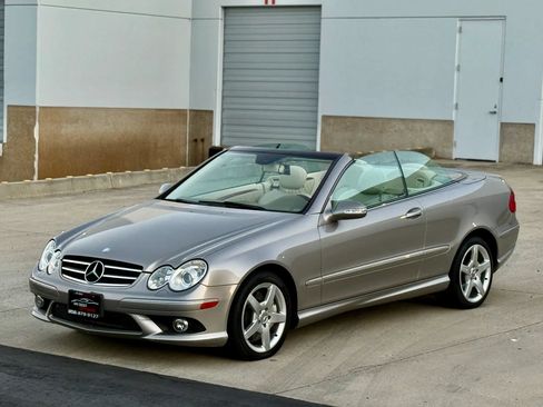 Used 2007 Mercedes-Benz CLK 550 Cabriolet image 4