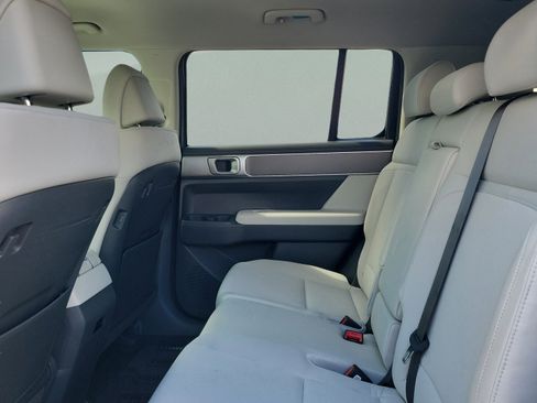 New 2026 Hyundai Santa Fe SE FWD image 4