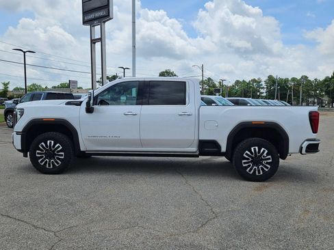 Used 2024 GMC Sierra 2500 Denali Ultimate AWD/4WD image 2