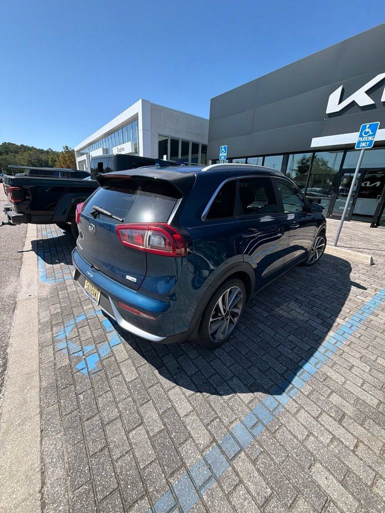 Used 2019 Kia Niro Touring FWD image 15