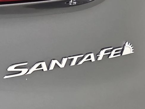 Used 2020 Hyundai Santa Fe SE FWD image 12