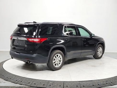Used 2020 Chevrolet Traverse LT image 7