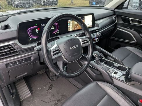 Used 2023 Kia Telluride LX image 13
