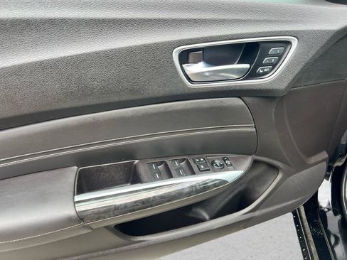 Used 2018 Acura TLX V6 SH-AWD image 9