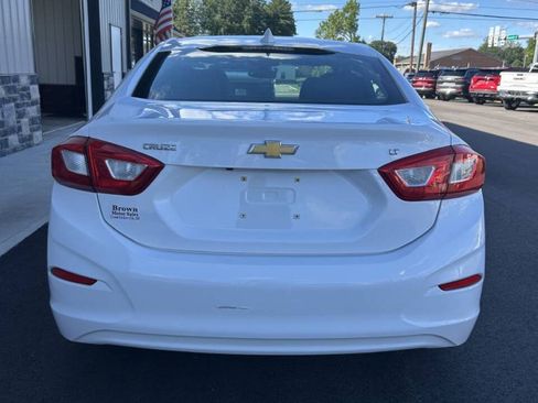 Used 2016 Chevrolet Cruze LT FWD image 4