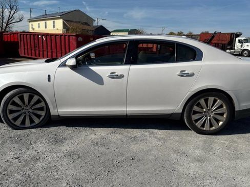 Used 2014 Lincoln MKS AWD w/ Equipment Group 201A image 8