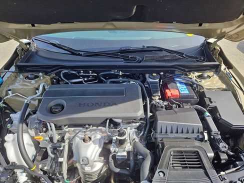 Used 2025 Honda Civic Sport image 28