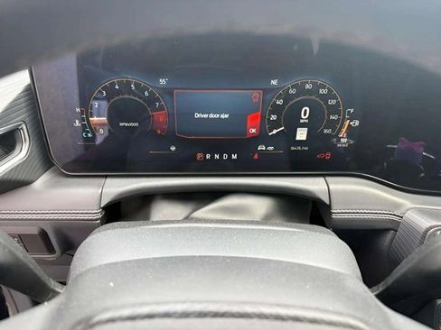 Used 2024 Ford Mustang GT Premium image 5