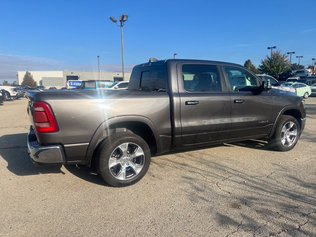 Used 2019 RAM 1500 Laramie AWD/4WD image 2