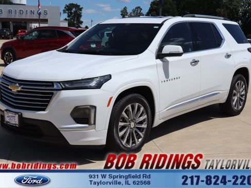 Used 2023 Chevrolet Traverse Premier AWD/4WD image 1