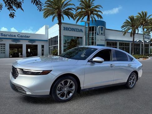 Used 2023 Honda Accord EX image 4