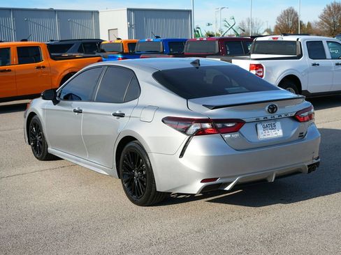 Used 2021 Toyota Camry SE image 7