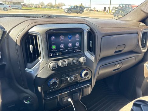 Used 2021 Chevrolet Silverado 1500 LT image 5