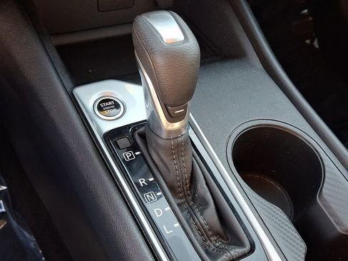 Used 2024 Nissan Altima 2.5 S FWD image 15