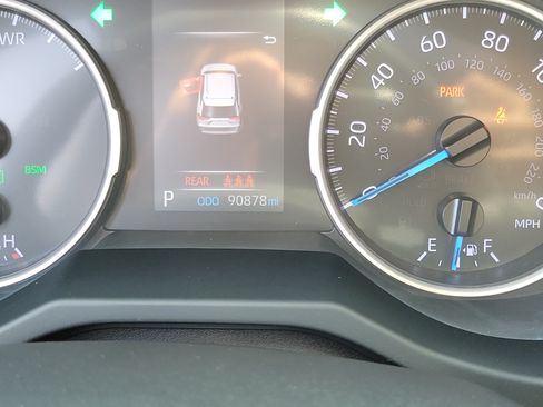 Used 2020 Toyota RAV4 XLE w/ Convenience Package AWD/4WD image 25
