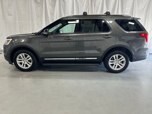 Used 2018 Ford Explorer XLT w/ Equipment Group 201A AWD/4WD image 4