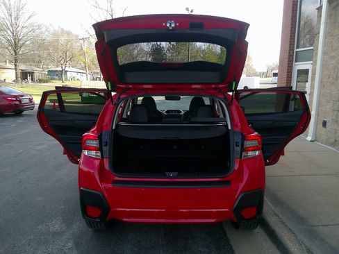 Used 2020 Subaru Crosstrek 2.0i Limited w/ Popular Package #4 image 7