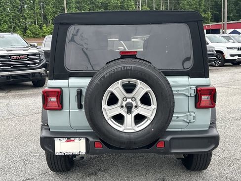 Used 2023 Jeep Wrangler Unlimited Sport AWD/4WD image 4