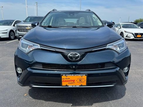 Used 2018 Toyota RAV4 Limited w/ Advanced Technology Package AWD/4WD image 9