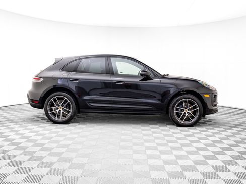 Certified 2026 Porsche Macan AWD/4WD image 7