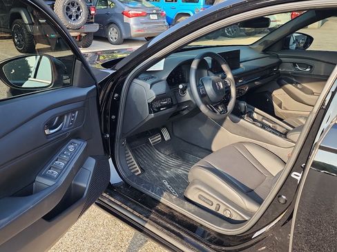 Used 2026 Honda Accord Sport image 9