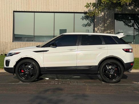 Used 2019 Land Rover Range Rover Evoque SE Premium AWD/4WD image 10