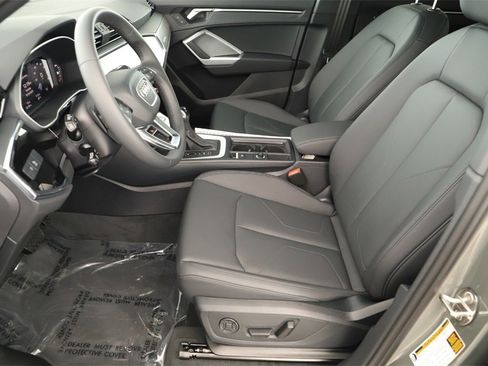 New 2025 Audi Q3 2.0T Premium image 24
