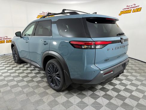 New 2026 Nissan Pathfinder SL w/ SL Premium Package FWD image 3