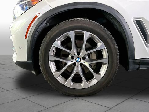 Used 2019 BMW X5 xDrive40i w/ Executive Package AWD/4WD image 10