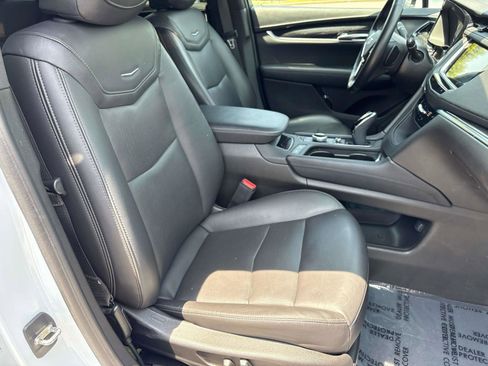 Used 2023 Cadillac XT5 Premium Luxury FWD image 36