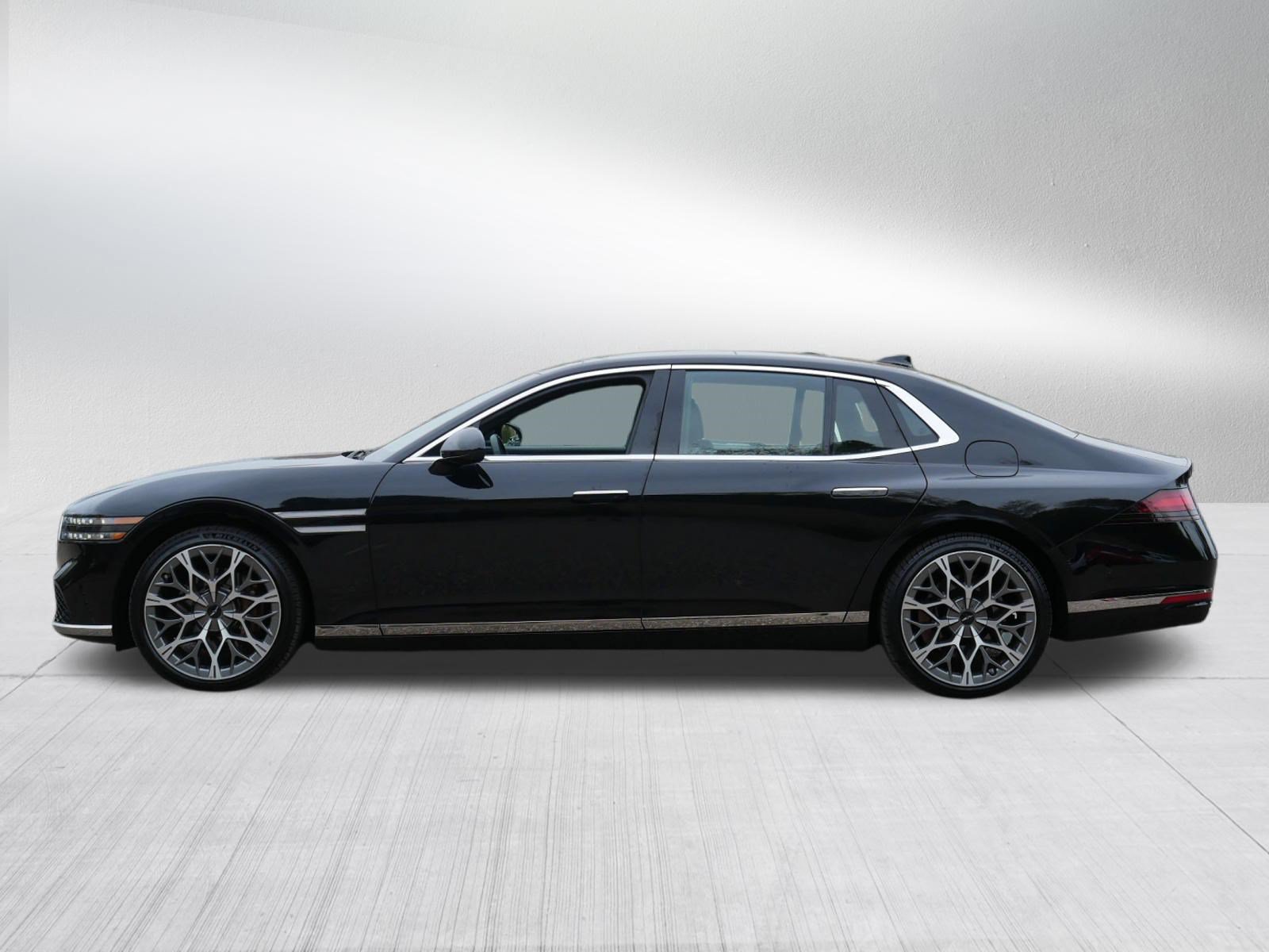 Used 2026 Genesis G90 3.5T AWD/4WD image 4