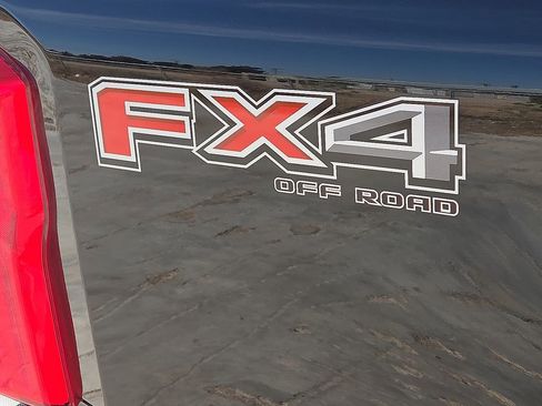 Used 2026 Ford F350 4x4 Crew Cab Super Duty image 14