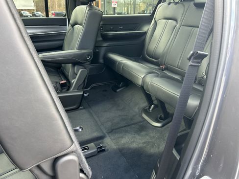 New 2025 Jeep Wagoneer L Series II w/ Premium Group I image 45