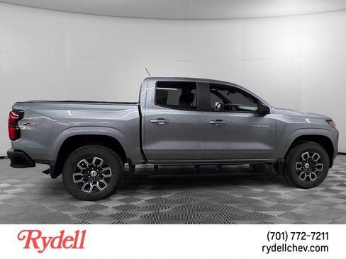 Used 2023 Chevrolet Colorado Z71 w/ Z71 Convenience Package 2 image 6