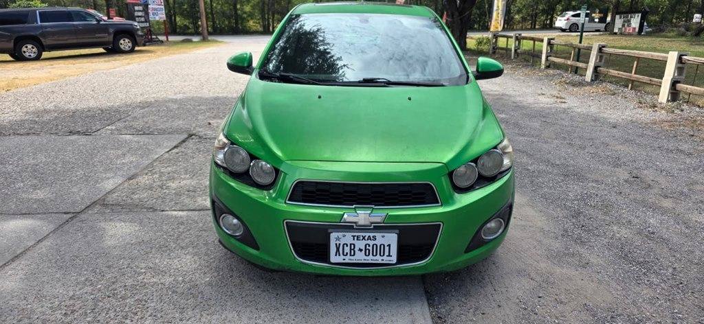 Used 2014 Chevrolet Sonic LT w/ LT Spring Promotional Package FWD image 2