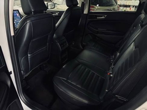 Used 2024 Ford Edge SEL image 19