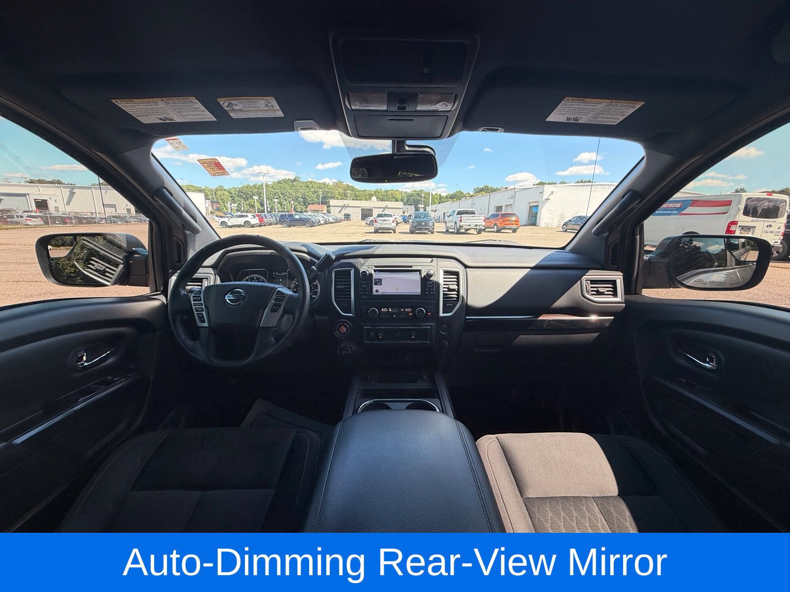 Used 2018 Nissan Titan SV w/ SV Convenience Package AWD/4WD image 44