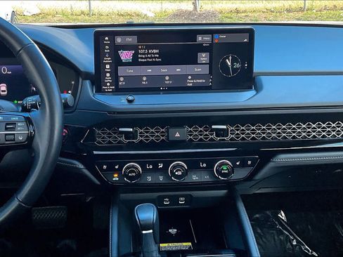 Used 2024 Honda Accord Touring image 7