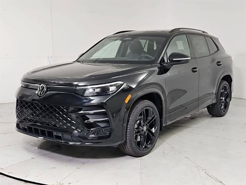 New 2026 Volkswagen Tiguan SE R-Line image 1