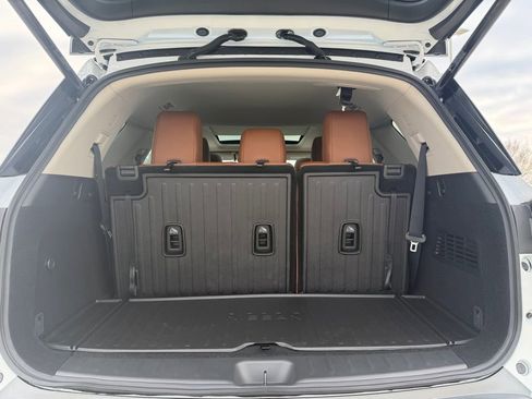 New 2026 Nissan Pathfinder SL image 10