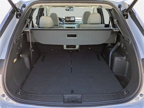 New 2025 Mitsubishi Outlander SE image 18