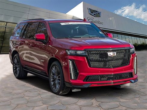 Used 2023 Cadillac Escalade V image 5