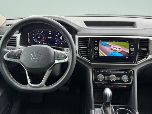 Certified 2023 Volkswagen Atlas SE FWD image 19
