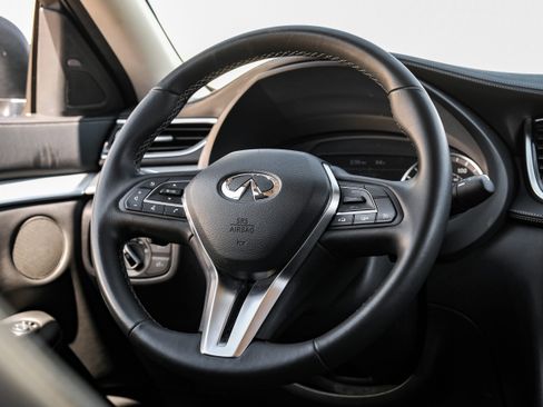 Used 2020 INFINITI QX50 Luxe image 16