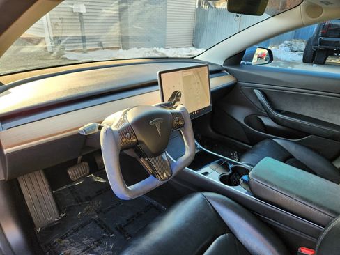 Used 2019 Tesla Model 3 Standard Range Plus image 23